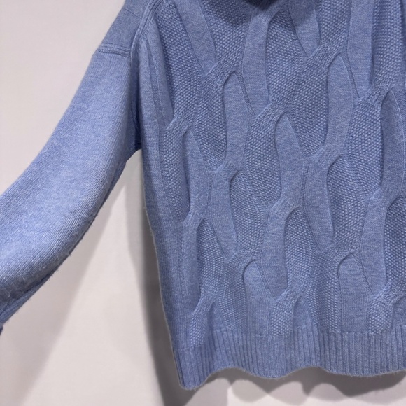 Cashmere Pale Blue turtle=neck necked sweater - Picture 2 of 4